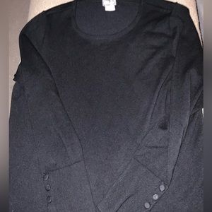 Chicos long sleeve ~ black top with faux button design sleeve